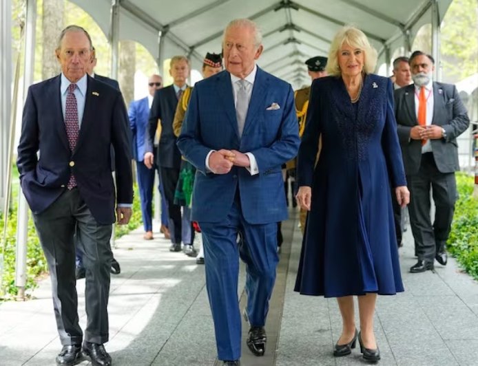 Lilacs, Chickens and a Teddy: Royals Race Through New York in One Photo-Ready Day