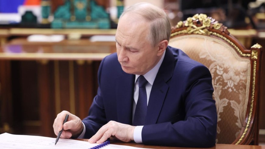 When the Kremlin Tried to Lock Down the Web, Russians Got Loud