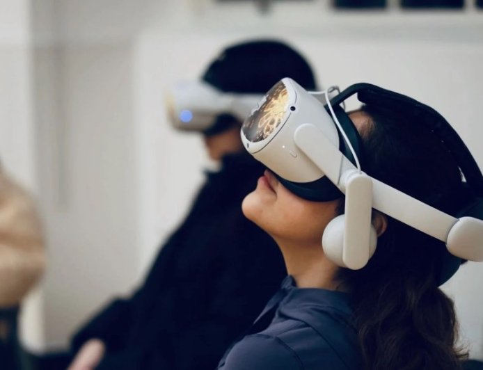 London schools swap corridor pacing for seven-minute VR calm rooms