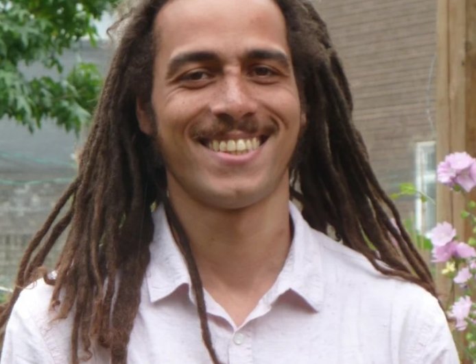 Paper candidate wins, phone rings: ‘I’ll talk to work on Monday’ — and Hackney gets green
