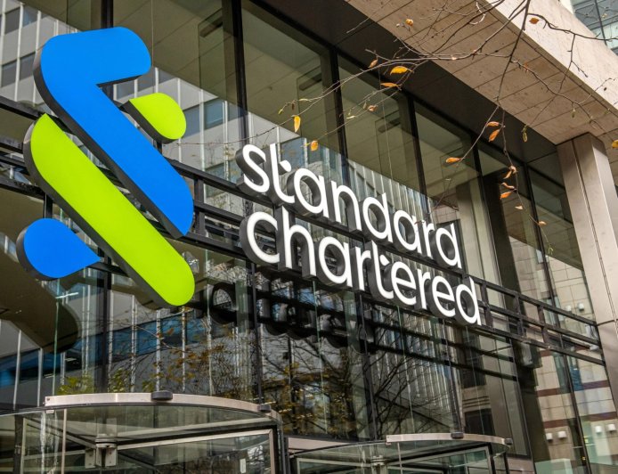 Standard Chartered to cut about 7,800 back‑office jobs by 2030 as AI moves in