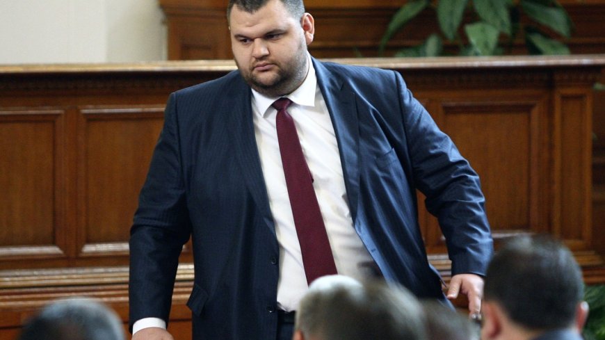Bulgaria’s New Government Takes On the Country’s Most Stubborn Puppet Master