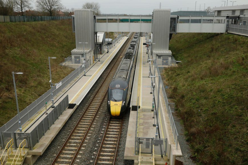 The New East-West Line Is Finished — But Only Freight Trains Are Invited