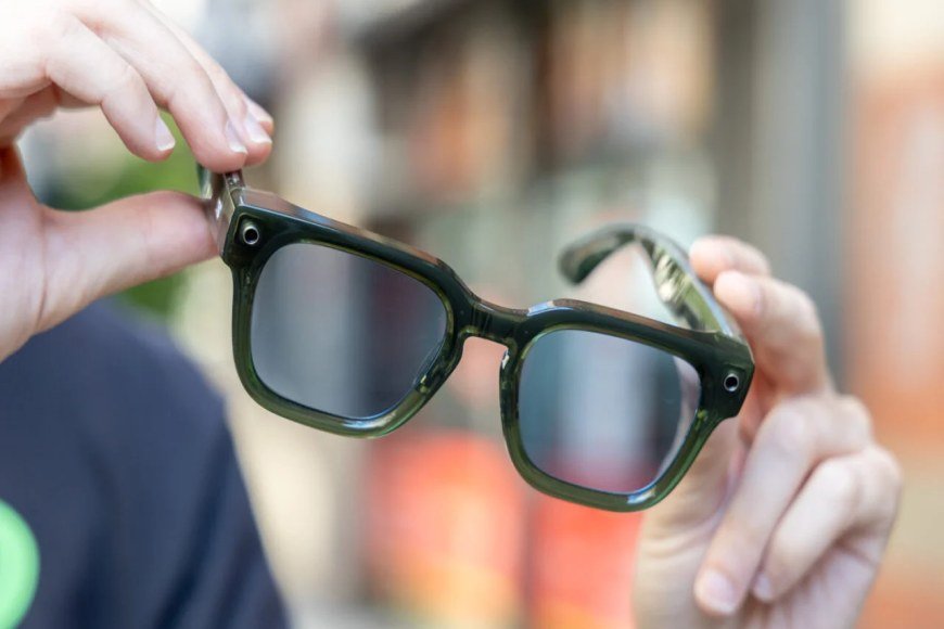 Kylie Jenner Pushed Smart Glasses, Lorde and Tyler the Creator Call Them Weird